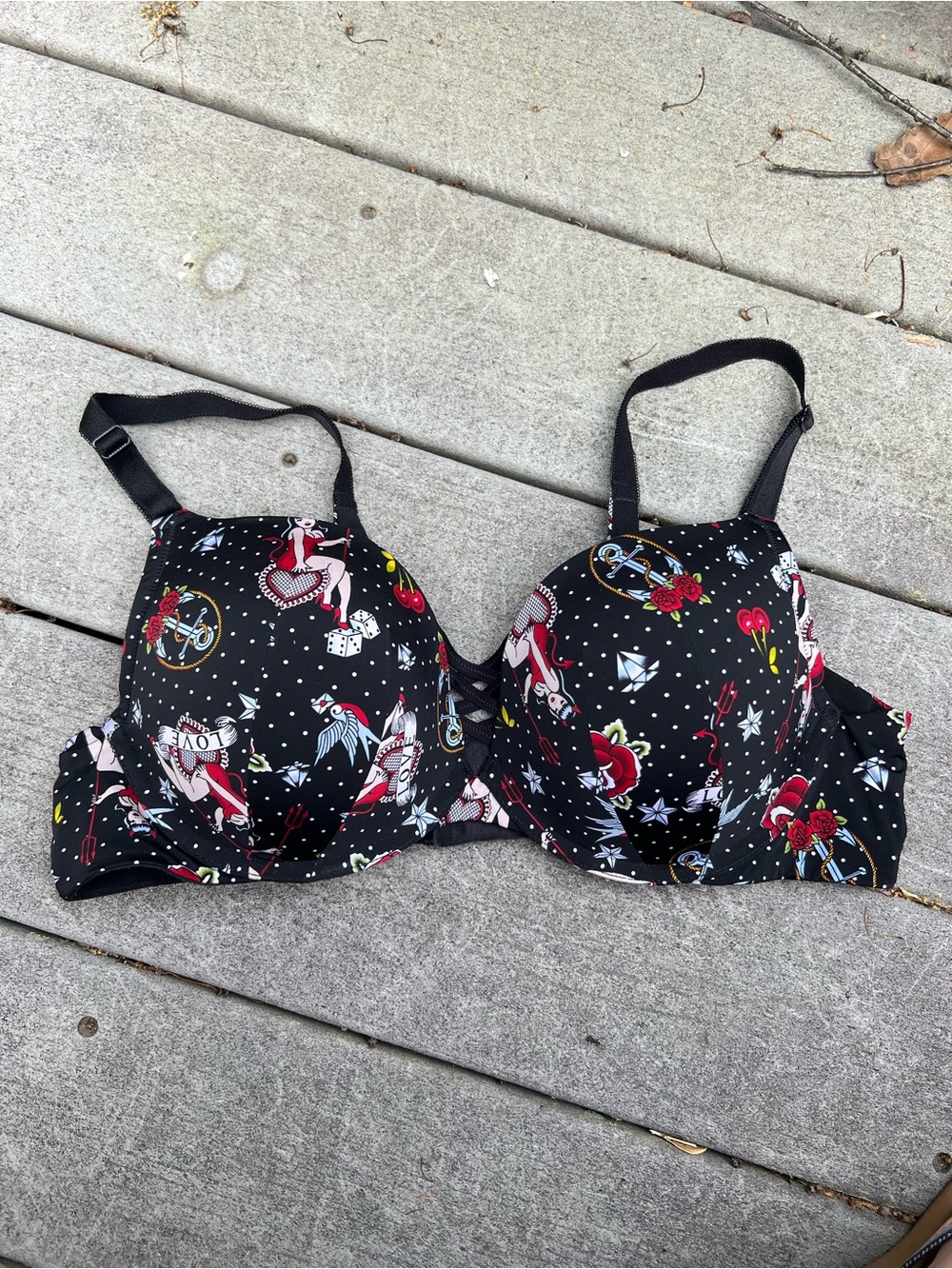 Torrid XO Plunge Push-Up Bra 40 C